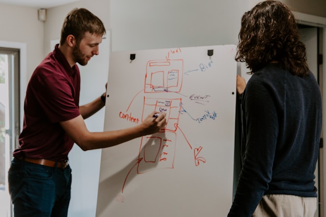 SEO agency vs in-house: how to choose (and how to pick the right agency)
