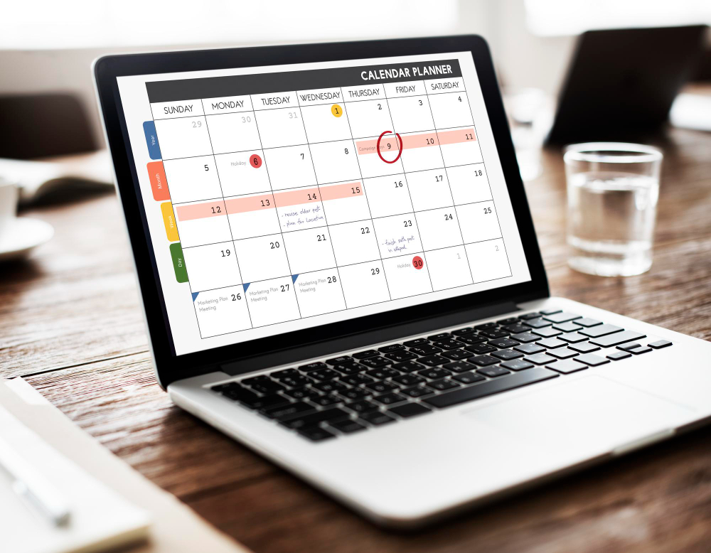 Editorial calendar vs content calendar: what's the difference, and do you need both?
